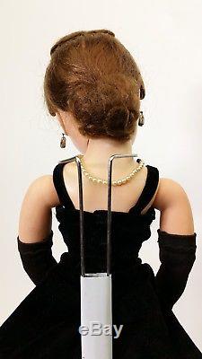 1950'S Madame Alexander CISSY 20 Doll Black Velvet Gown & Stole Wrap