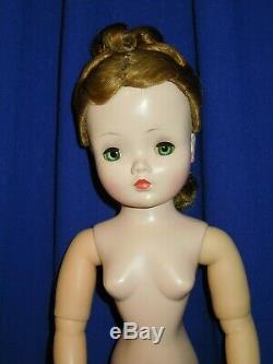 1950's Madame Alexander 20 Cissy doll with tosca wig