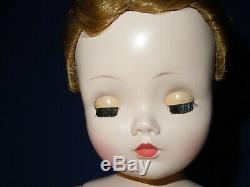1950's Madame Alexander 20 Cissy doll with tosca wig