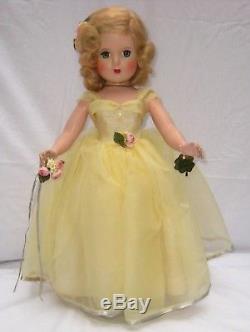 1950's Madame Alexander Margaret Bridesmaid Yellow 18 Doll Museum Quality RARE