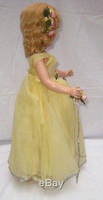 1950's Madame Alexander Margaret Bridesmaid Yellow 18 Doll Museum Quality RARE