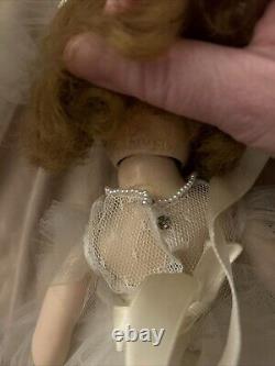 1950s MADAME ALEXANDER BROWN WENDY BRIDE DOLL IN LOVELY WEDDING GOWN