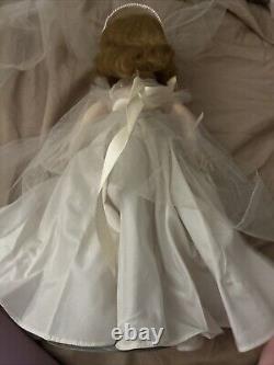 1950s MADAME ALEXANDER BROWN WENDY BRIDE DOLL IN LOVELY WEDDING GOWN