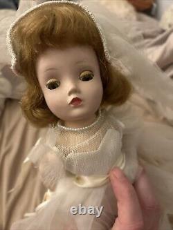 1950s MADAME ALEXANDER BROWN WENDY BRIDE DOLL IN LOVELY WEDDING GOWN