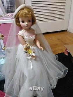 1950s Madame Alexander 20 Cissy Doll bride