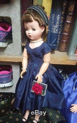 1950s Madame Alexander 21 Cissy Doll. A Thing of Beauty. NO CRACKS OR ODOR