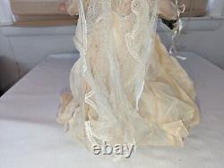 1950s Madame Alexander Bride 17T Doll NICE CONDITION Nice Face