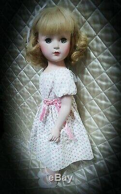 1951 Madame Alexander 18 inch Original tagged Wendy Ann doll
