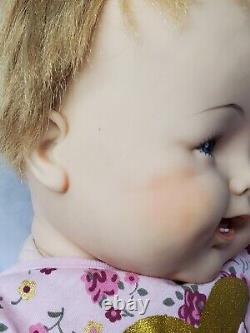 1960s Vintage 24 Madame Alexander BIG HUGGUMS Baby Doll