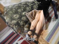 2000 Madame Alexander IVANA TRUMP COUTURE Doll Black Velvet Gown Tiara TAG 17.5