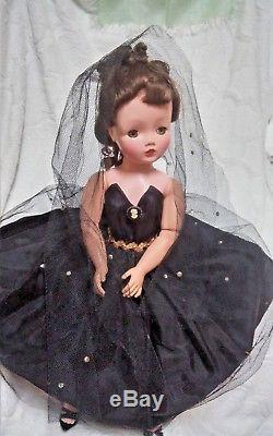 21 Inch Vintage 1950s Madame Alexander Cissy Doll