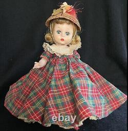 909 / 1953 Apple Annie 8 Madame Alexander Kins Strung Doll Fall Plaid