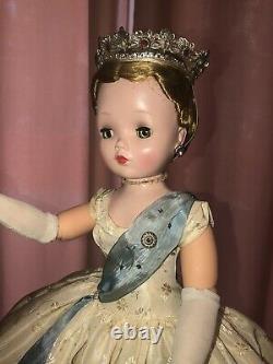 Beautiful Vintage 50s Madame Alexander Cissy 20 All Original Queen Doll