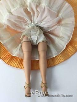 Beautiful Vintage Madame Alexander 1960 Apricot Godey Elise Doll