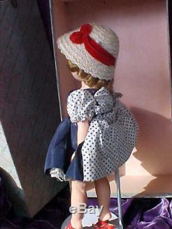 Beautiful Vintage Madame Alexander Cissette Doll with Original Clothing & Box