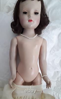 Fabulous 18 Madame Alexander Walker bride Doll, 1955 Winnie