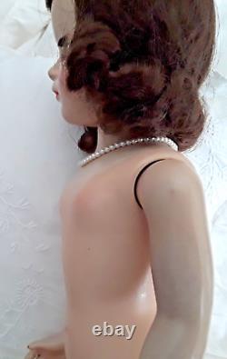 Fabulous 18 Madame Alexander Walker bride Doll, 1955 Winnie