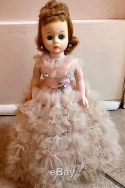 Gorgeous Vintage 1963 Madame Alexander CISSETTE Doll Cinderella Gown