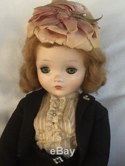 Lovely Blonde VTG 50's Madame Alexander Cissy 20 Doll Felt SuitHoseGlovesHat