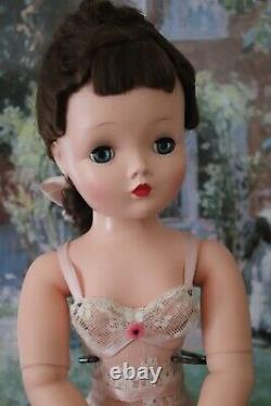 Lovely Brunette Vintage Basic Madame Alexander Cissy Doll