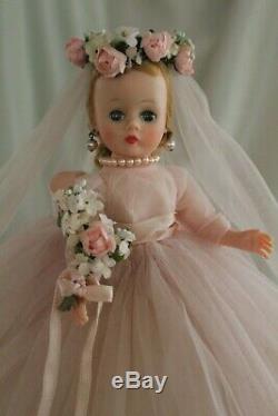 MADAME ALEXANDER Cissette Pink Bride vintage 1950's Excellent condition