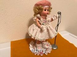 Madame Alexander 2000 Limited Edition Wendy Doll Singer Blond Custom Stand