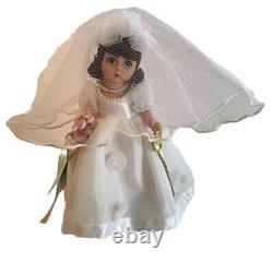 Madame Alexander 75th Anniversary 8 Bride with Veil, Bouquet & Medallion NEW