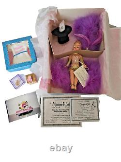 Madame Alexander 79643 MADC Showgirl Lilac 10 Doll Vegas With Box & Accessories