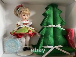 Madame Alexander 8 Doll 42375 Christmas is Coming! , NIB