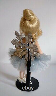 Madame Alexander CHRISTMAS SNOWFLAKE Doll in Star-shaped Box RARE Art Doll