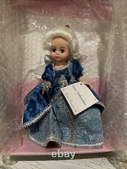 Madame Alexander Cinderella Coach With Dolls