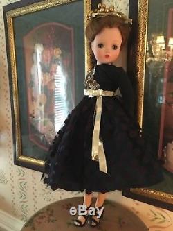 Madame Alexander Cissy Doll 20 Vintage 1950s Lovely