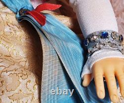 Madame Alexander Cissy Doll As Queen Elizabeth II 21 inches