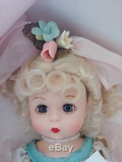 Madame Alexander Courtyard 8 Doll Limited Edition Rare and Beautiful