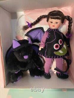 Madame Alexander Gone Batty 45840 8 in Box with Tags, Accessories