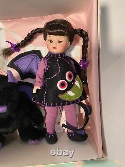 Madame Alexander Gone Batty 45840 8 in Box with Tags, Accessories