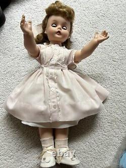 Madame Alexander Kelly Doll Marybel Face 15 in. Vinyl Hard Plastic 1958 Vintage