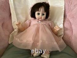 Madame Alexander Pussy cat doll in excellent vintage condition. 18 Inches
