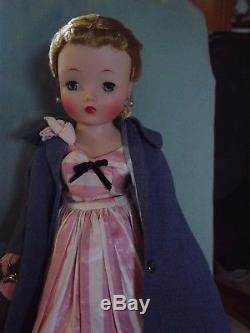 Madame Alexander Vintage Hard Plastic Mint Cissy Doll So Beautiful In Winter Co