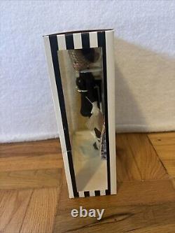 NEW IN BOX-NEIMAN MARCUS 100th Anniversary MADAME ALEXANDER CENTENNIAL DOLL