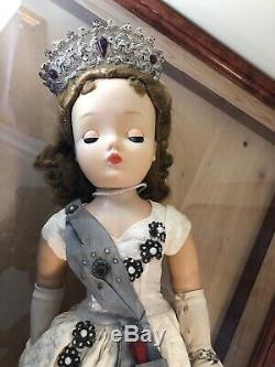Rare Transitional Madame Alexander Vintage Cissy 1959 Fancy Decor Queen tagged