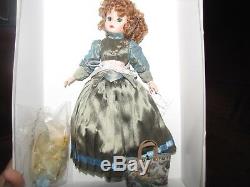 VERY RARE Madame Alexander 10 MADCC Williamsburg 2006 Sophia All in a Row Trave