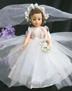 VINTAGE 1950s MADAME ALEXANDER doll CISSETTE Brunette BRIDE Tagged dress BOX