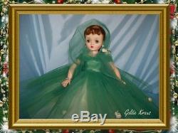 Very Rare Mint Vintage Madame Alexander Evergreen Cissy from 1958 Christmas