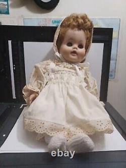 Vintage 1950's Madame Alexander 18 Squeaky Baby Doll Kathy Sleepy Eyes Works