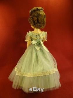Vintage 1954 Madame Alexander Hard Plastic Doll Beautiful Cissy Face Flower Girl