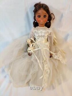 Vintage 1965 Madame Alexander African American Bridal Doll