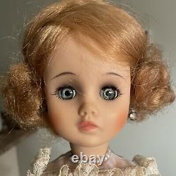 Vintage 1966 Madame Alexander Doll 17 Doll Blonde