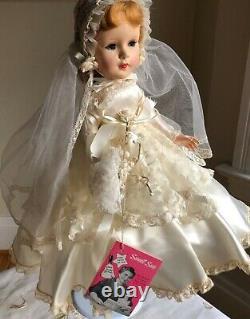 Vintage 50's American Character Bride15hard plastic, hangtag, walker PRISTINE