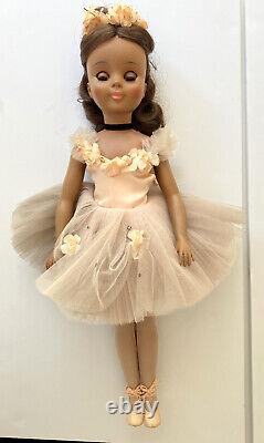 Vintage 70s Madame Alexander 17 Leslie Ballerina #1645 (1970) Rare